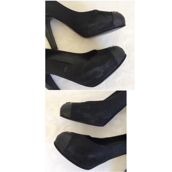 CHANEL Black Textured Heels with Gold Logo - Picture 8 of 8